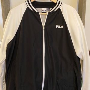 Woman’s Fila spring windbreaker jacket